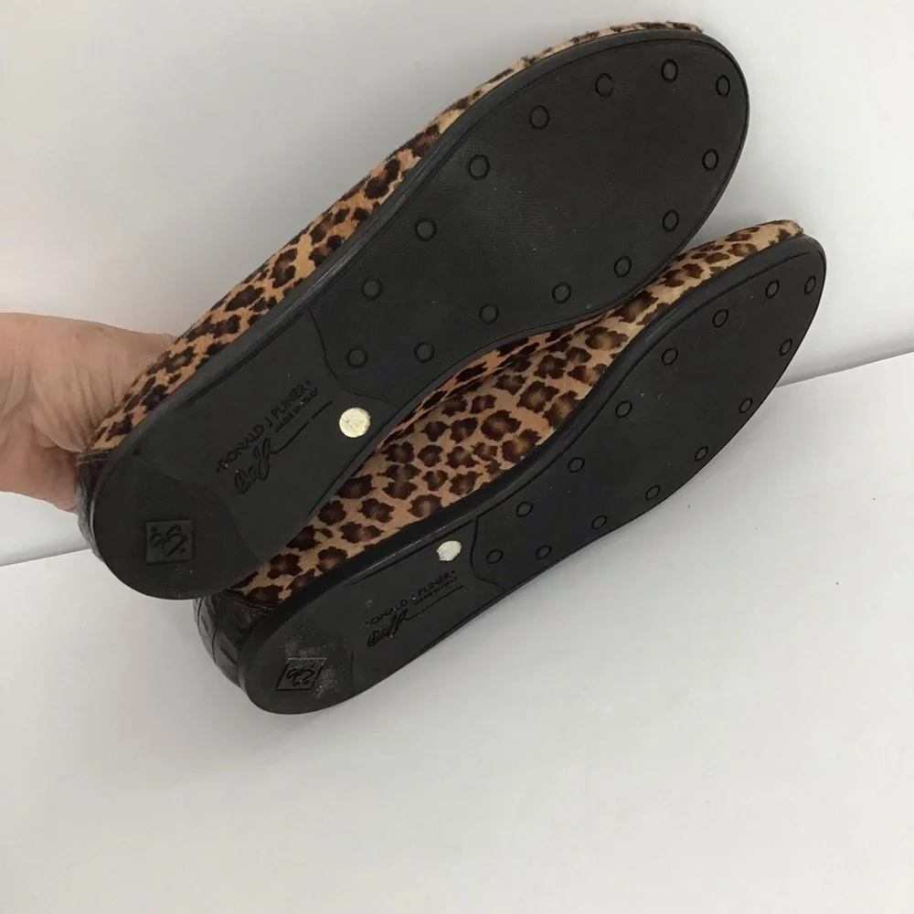DONALD J PLINER Eike Italian Pony Hair Peep Toe Flat Casual Career Size 7N